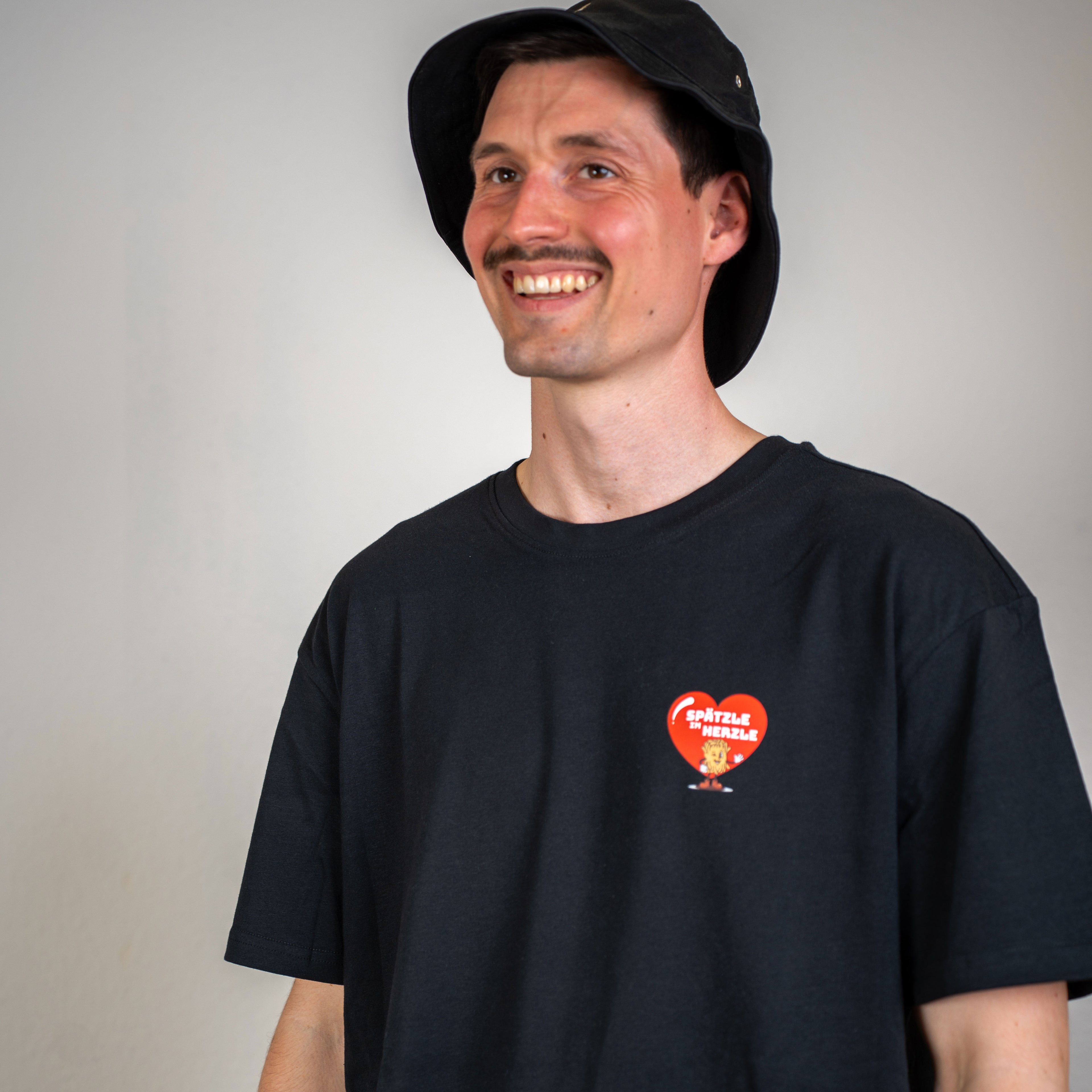 Unisex T-Shirt Oversize "Spätzle im Herzle"